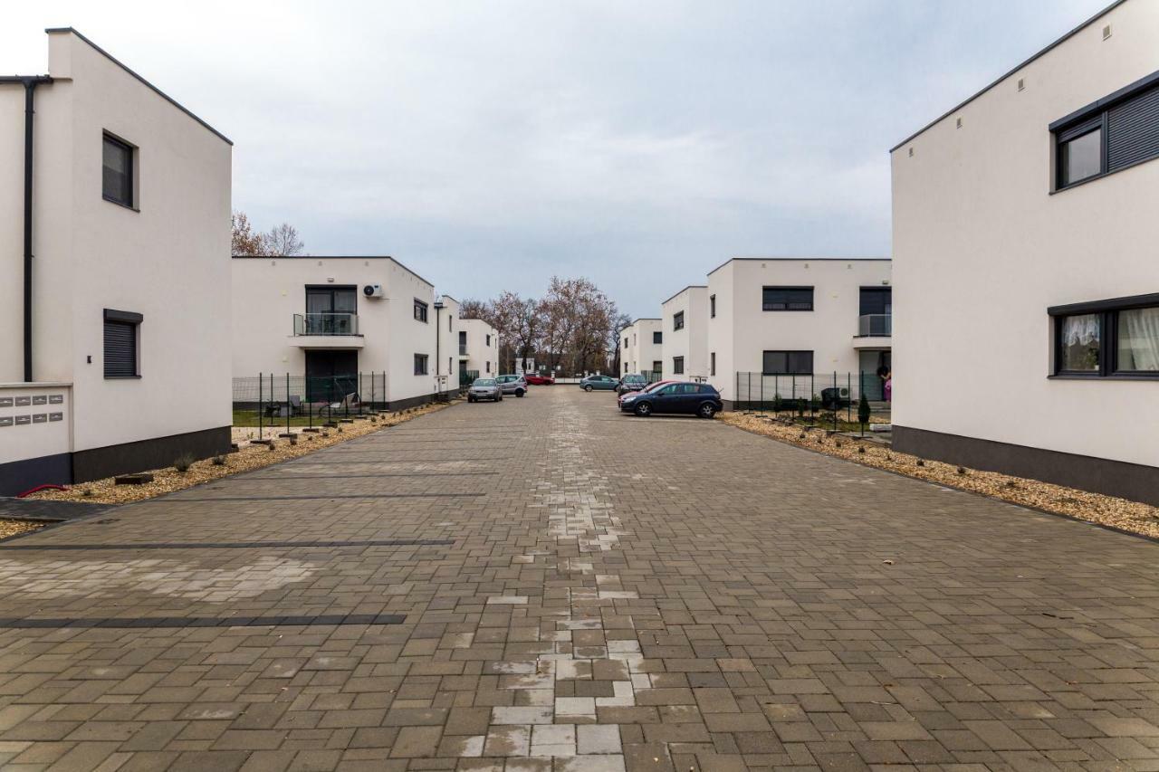 Defne Apartman Debrecen Kültér fotó