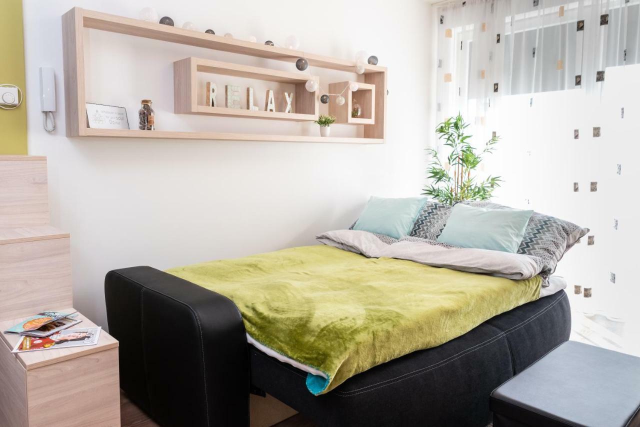Defne Apartman Debrecen Kültér fotó